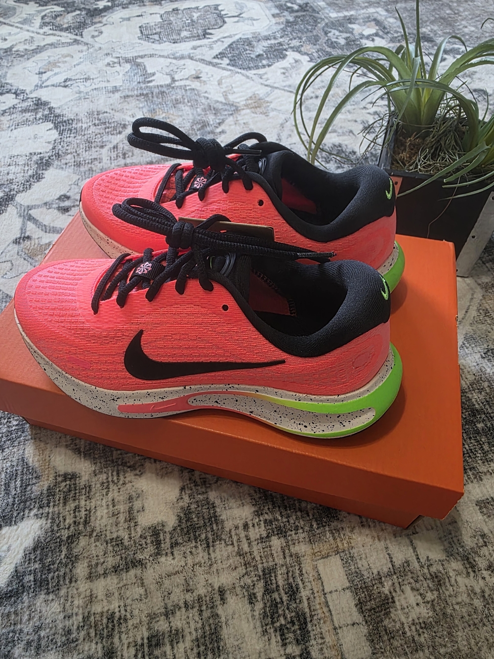 Nike Women's Journey Run Neon Pink Running Shoes 6